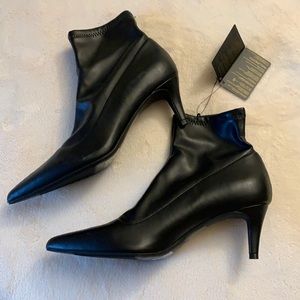 Forever 21 Pointed Ankle Pleather Boots SZ 7.5